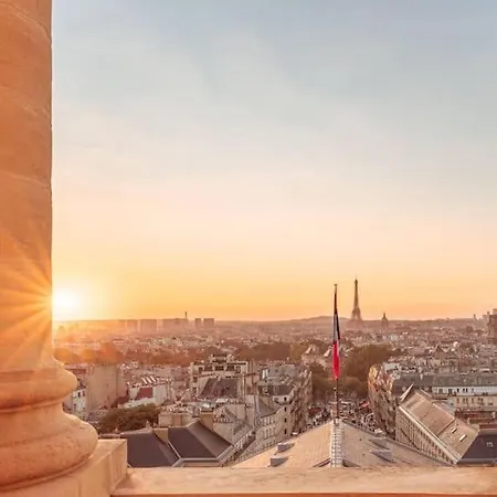 Heart Of Saint-germain-des-pres